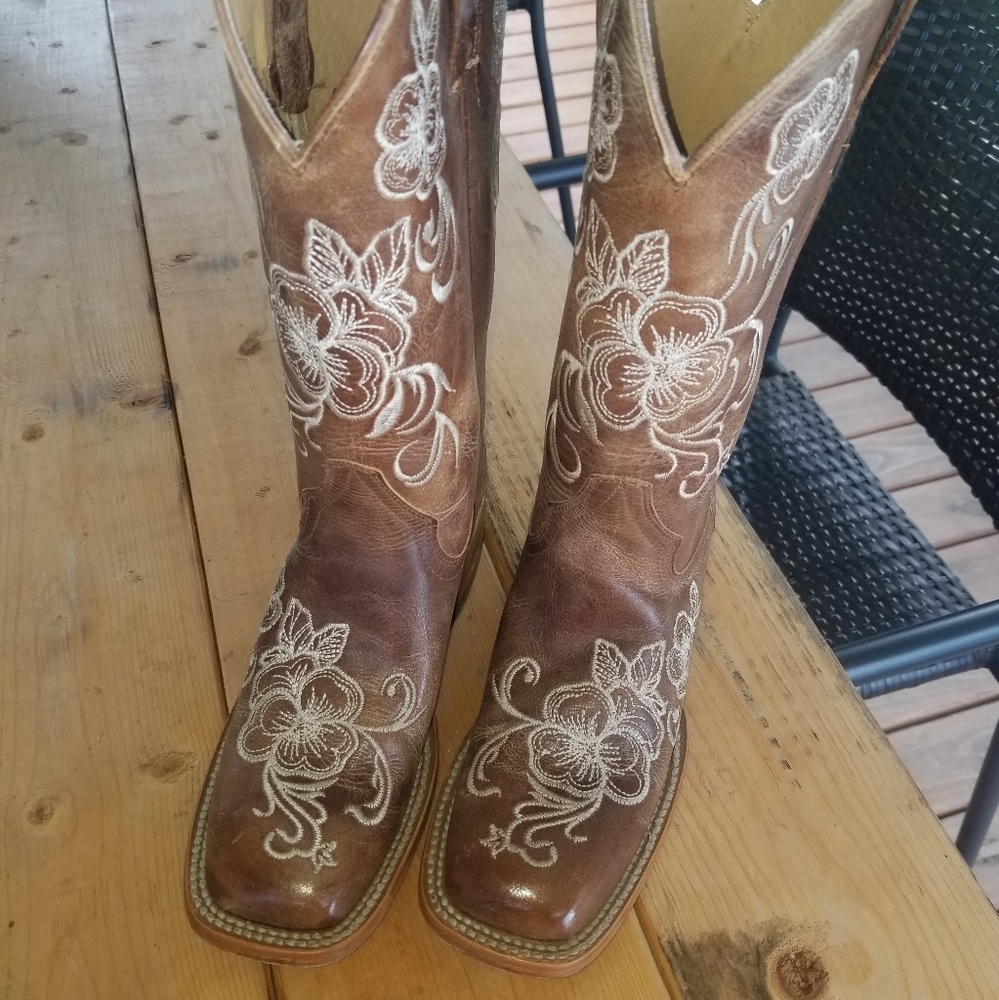 Roper Riley Boots - Picture 2 of 4